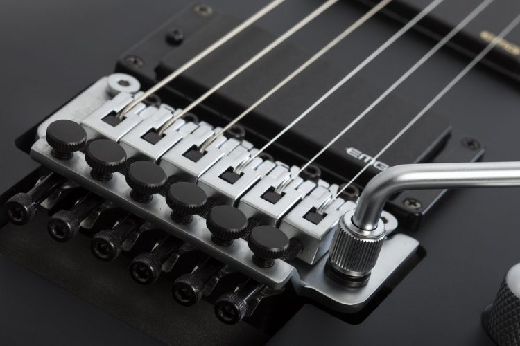 Schecter Damien Platinum 6 FR SBK - Elektrická kytara