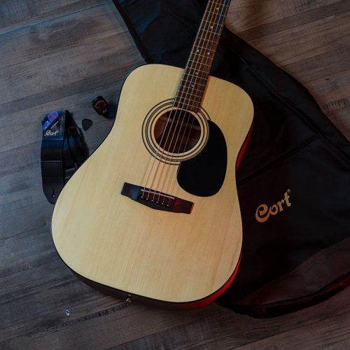 Cort CAP 810 OP - mega komplet dla gitarzysty akustycznego