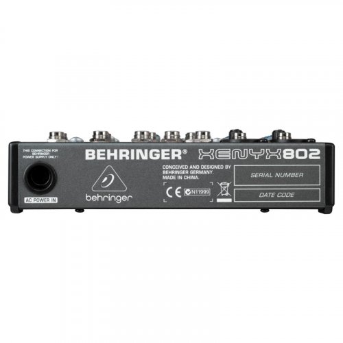 Behringer 802 - mixážny pult