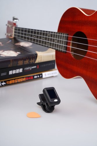 Joyo JT 09 - Chromatická klipová ladička