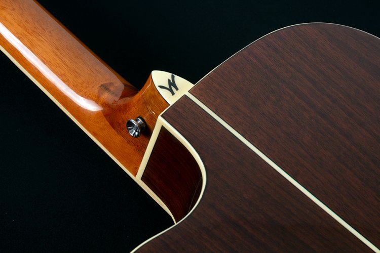 Washburn AG 70 CE (N) - elektroakustická gitara