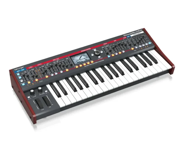 Behringer DEEPMIND 6X - Analogový syntezátor